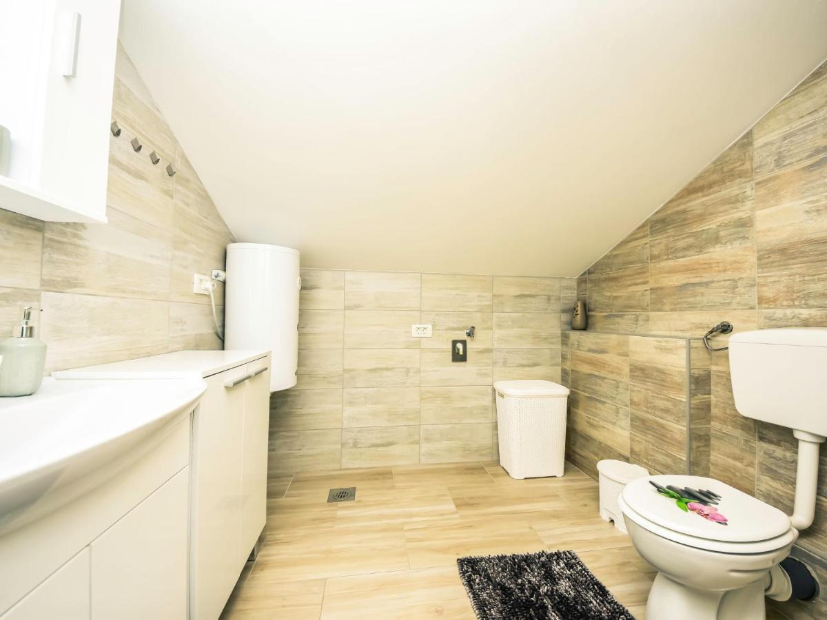 ויר Apartment Matanovi Dvori-2 By Interhome מראה חיצוני תמונה